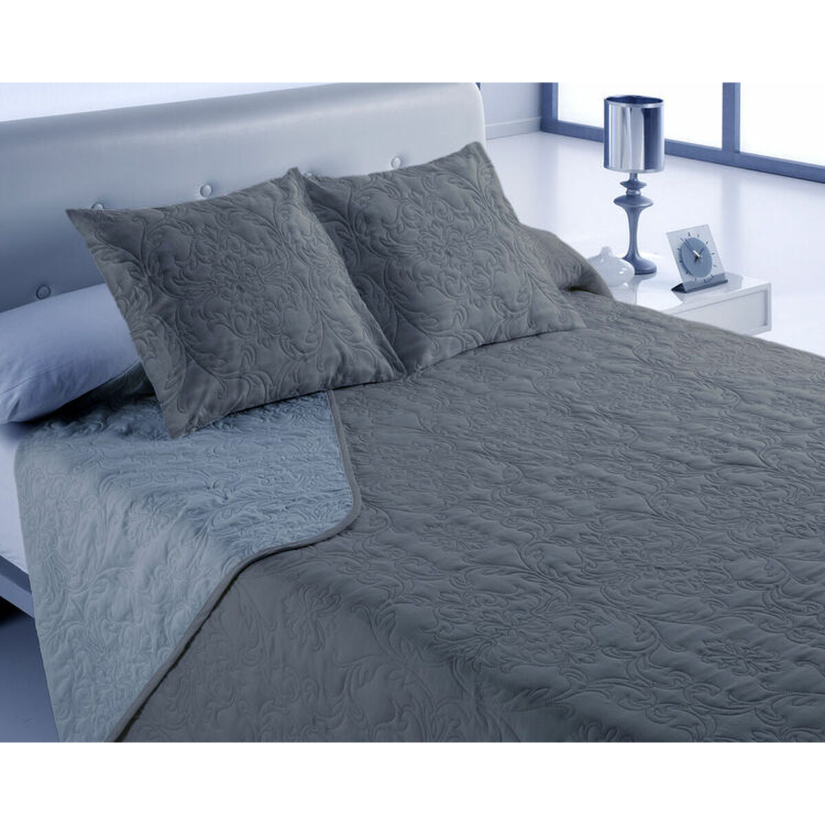 Colcha Hosteline VEGAS Antracite Casal (3 Peças) | Acexarme. Mais modelos Casa e cozinha, Têxteis para o lar disponíveis.