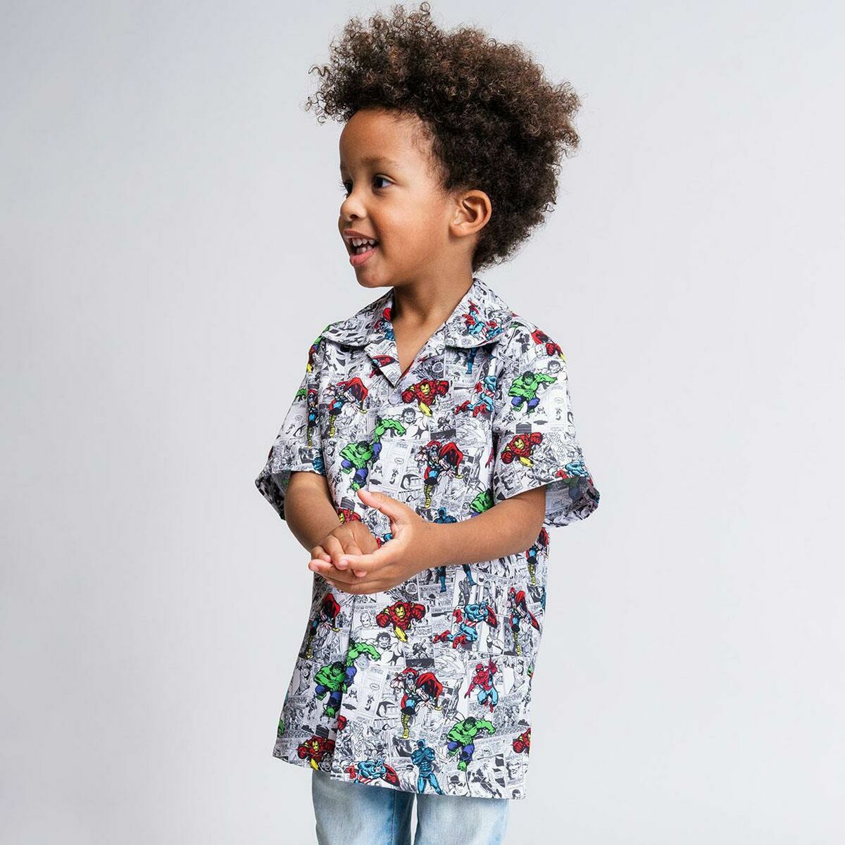 Camisa Marvel Cinzento claro | Acexarme. Mais modelos Roupa, Menino disponíveis.