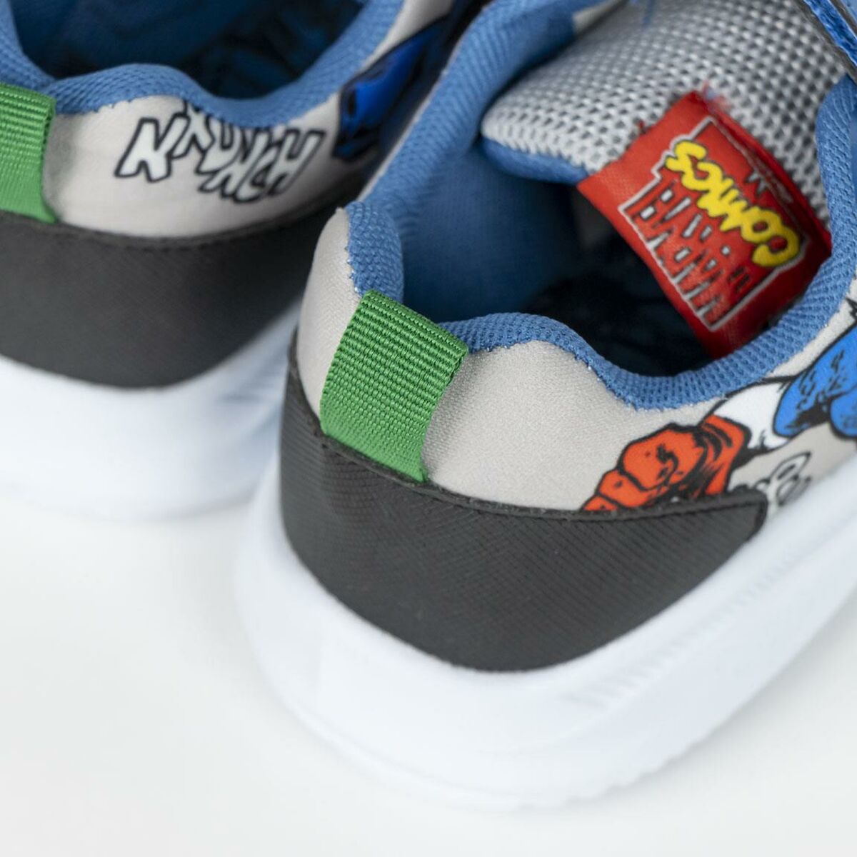Sapatilhas de Desporto Infantis The Avengers Vermelho | Acexarme. Mais modelos Calçado e complementos, Sapatos disponíveis.