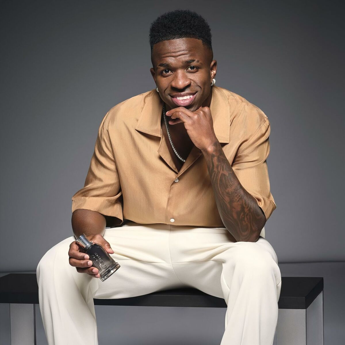 V3HE67283F0E61B20D6D24E1327FBBC6F51R7488337P10