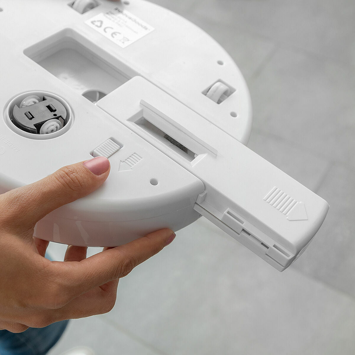 V8H9AC03B1AB88544135D6A0F626785F111R5279129P5