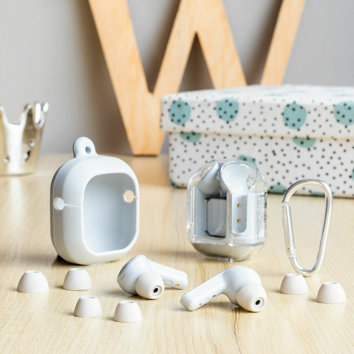 V10H82AEFDB7F861092832BA02D9930FEFE8R5279331P6