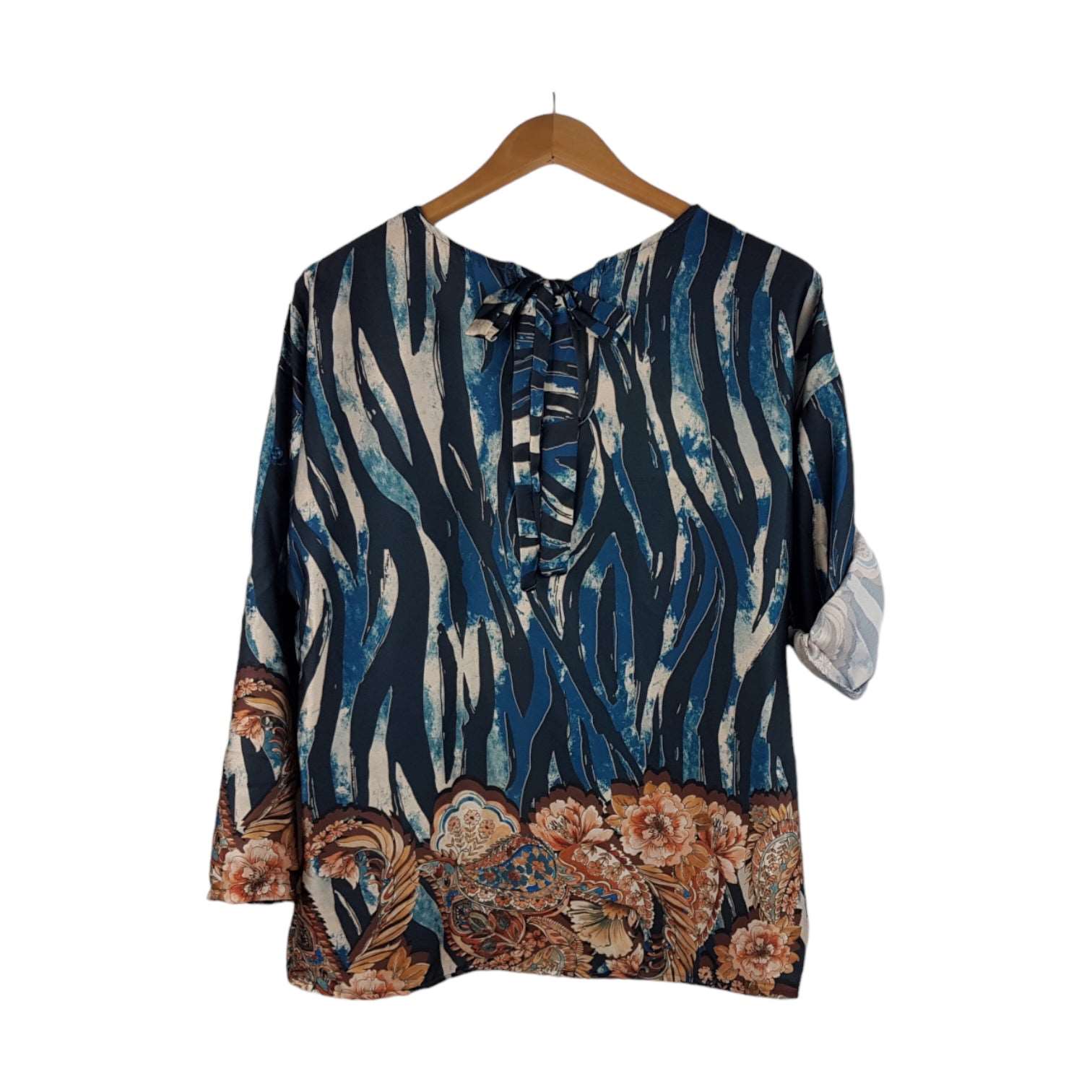 Blusa Azul Fantasia | Acexarme. Mais modelos Blusas Mulher disponíveis.