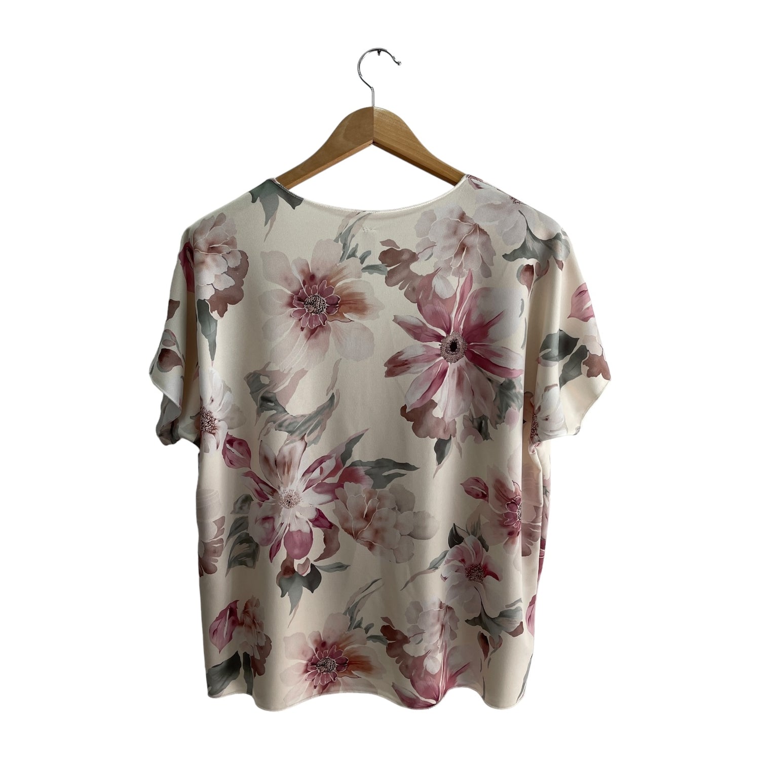 Blusa V Floral Rosa | Acexarme. Mais modelos Blusas Mulher disponíveis.