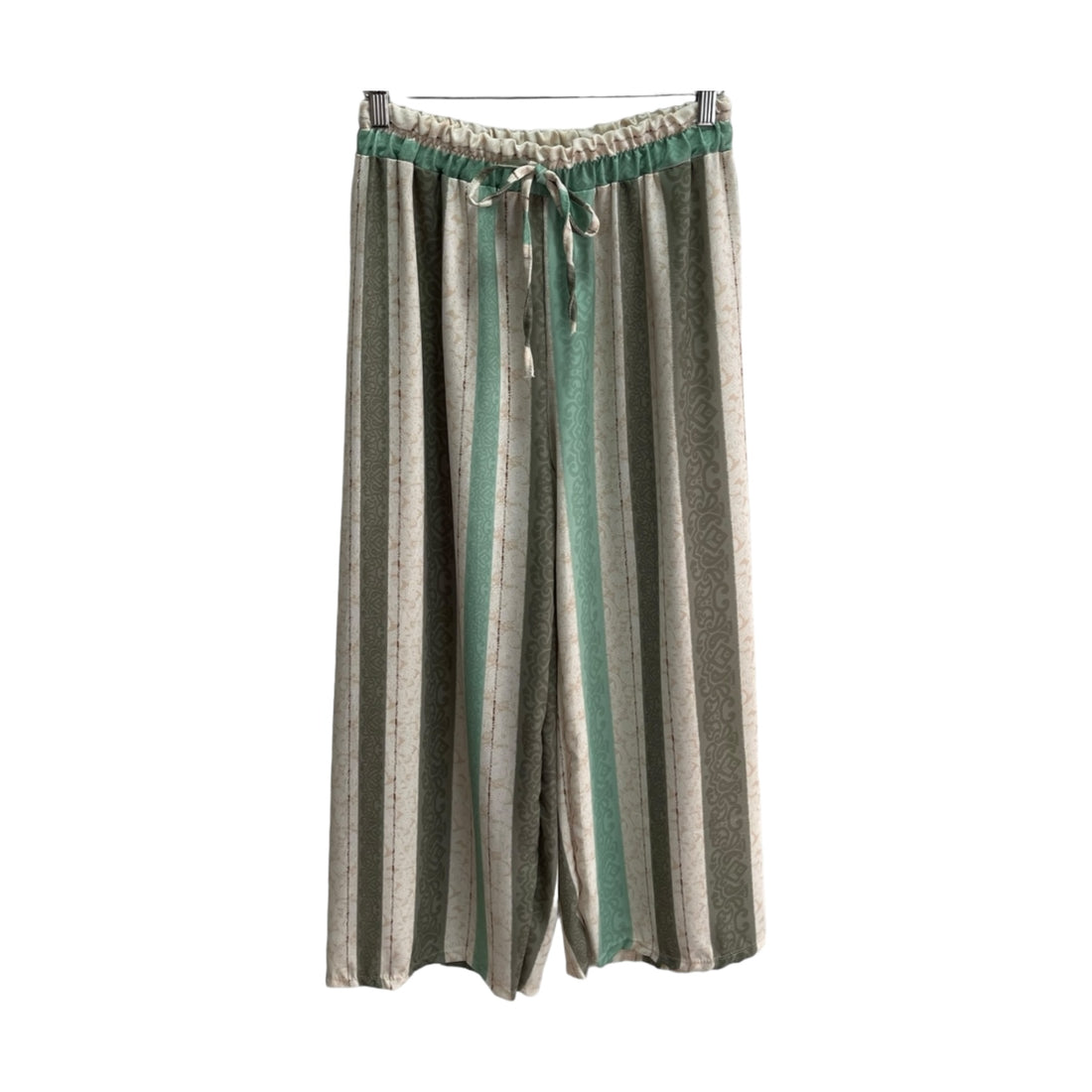 Pantalona Verde Riscas Mulher | Acexarme. Mais modelos Calças Mulher disponíveis.